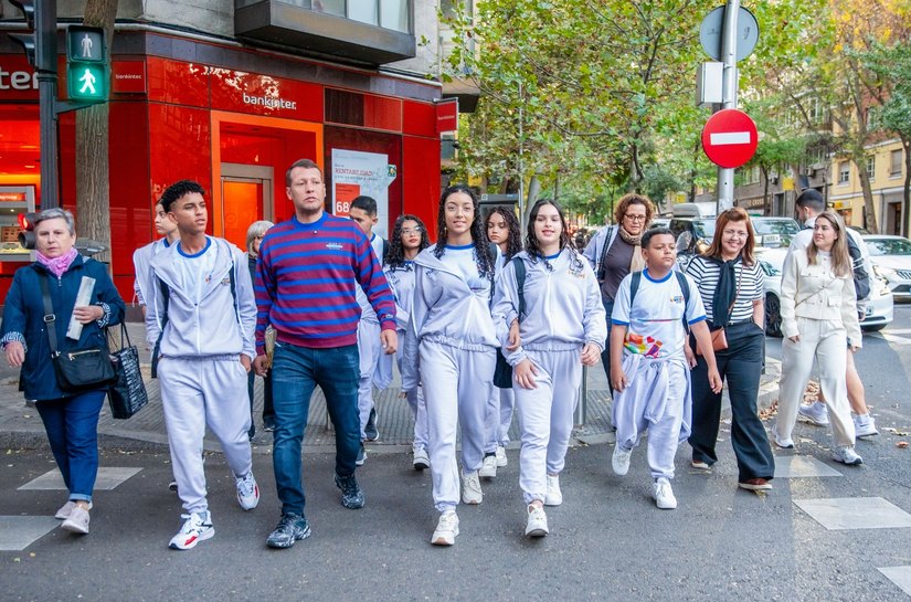 Em Madrid, estudantes da Escola de Línguas de Murici vivem primeiros dias de aula