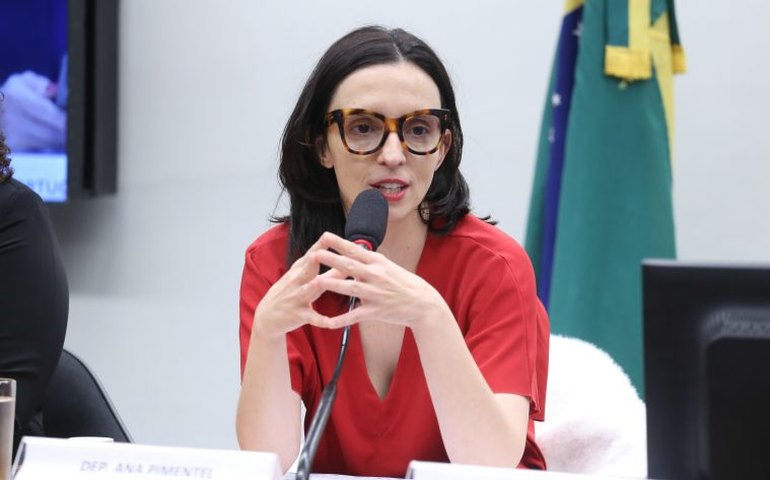 Câmara debate riscos, benefícios e regulação dos suplementos alimentares