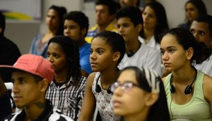JOVENS Fernando Frazão Agência Brasil