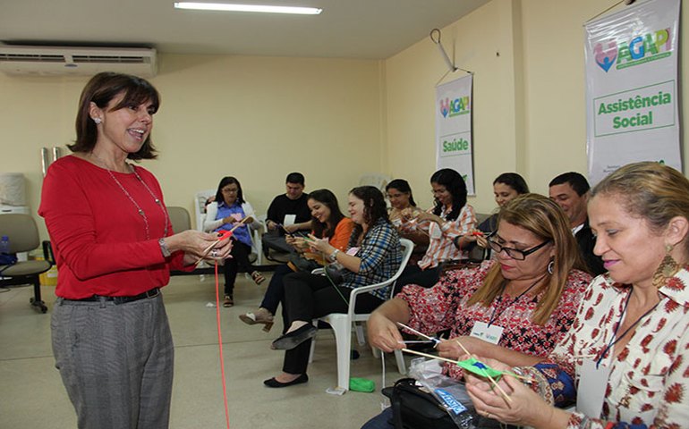 Arapiraca: Direito de brincar assegura futuro melhor às crianças, diz Célia Rocha