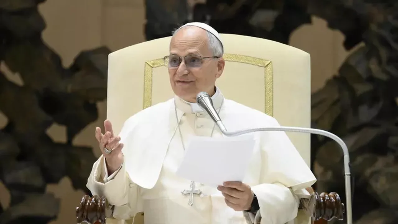 Padres devem usar redes sociais com 'sabedoria', alerta Papa
