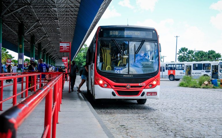 Nova linha de ônibus atenderá usuários do Hospital Metropolitano