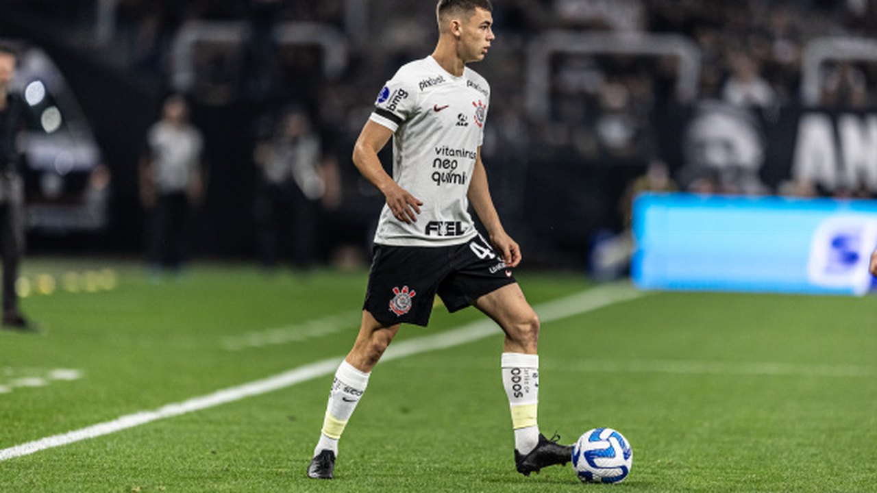 Moscardo é avisado de convocação no intervalo de clássico e chora: 'Sempre foi um sonho'