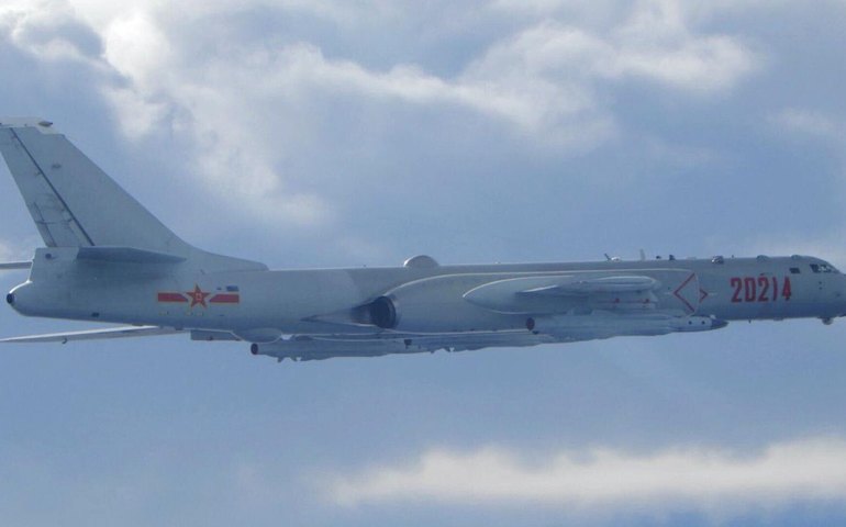 Mídia indica bombardeiro nuclear da China que seria uma ameaça à Marinha dos EUA