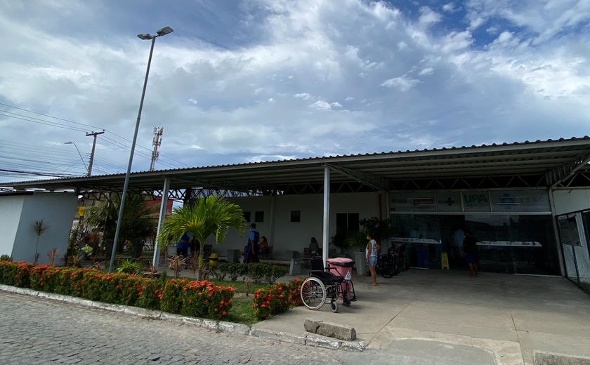 Grávida é agredida pelo marido após pedir comida e é socorrida na UPA do Trapiche, em Maceió