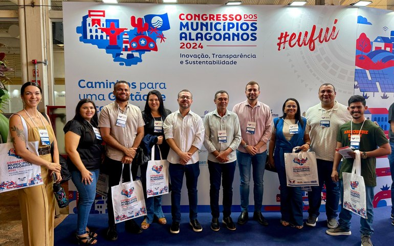 Congresso dos Municípios Alagoanos: prefeito de Anadia e prefeito eleito participam de abertura