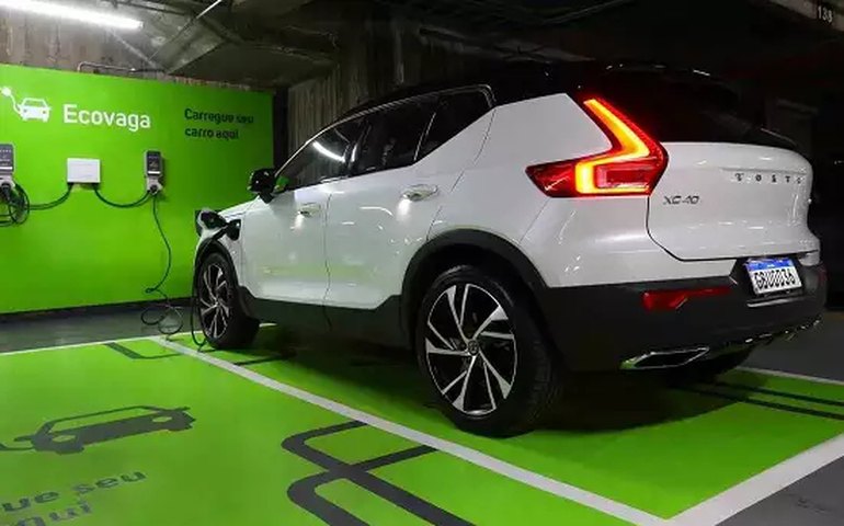 Veículos híbridos e elétricos chegam a 100 mil unidades no Brasil