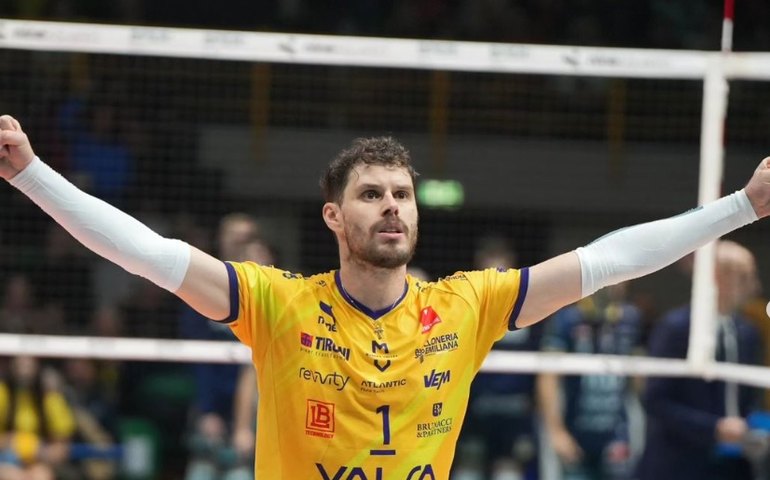 Levantador Bruninho anuncia que voltará ao Brasil após o fim da temporada italiana