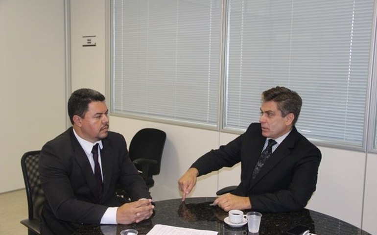 Detran/AL discute parceria com perícia da Polícia Federal no estado