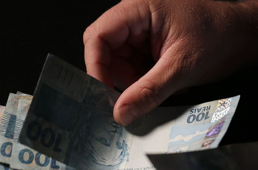 Mercado prevê inflação de 5,24% e PIB de 2,21 em 2025