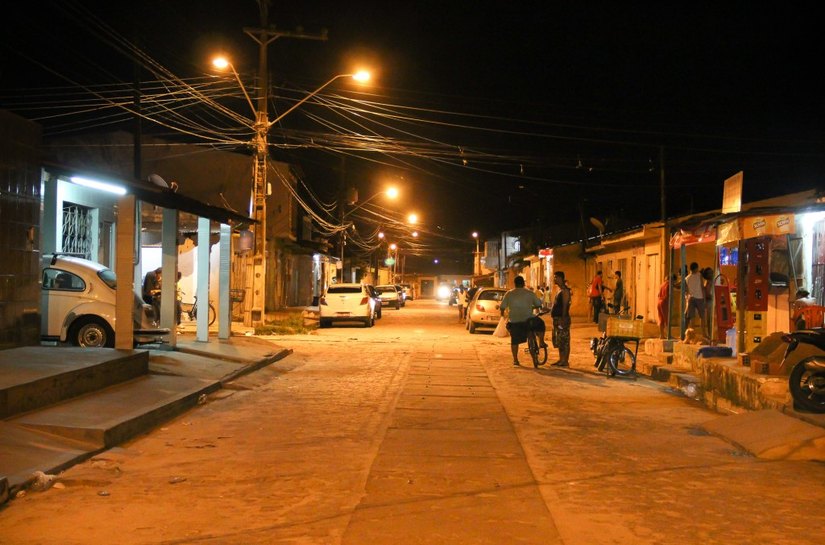 Prefeitura de Maceió renova iluminação no bairro do Trapiche