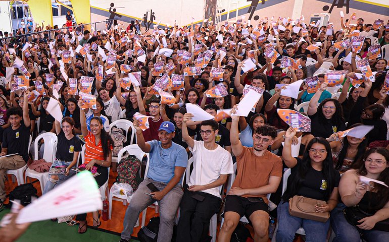 Mais de 96 mil candidatos fazem o Enem em Alagoas neste domingo