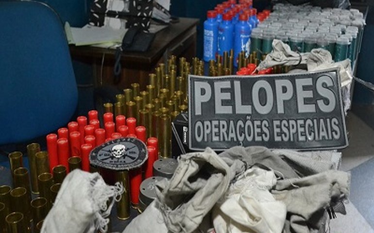 PM prende idoso comercializando munições em feira livre