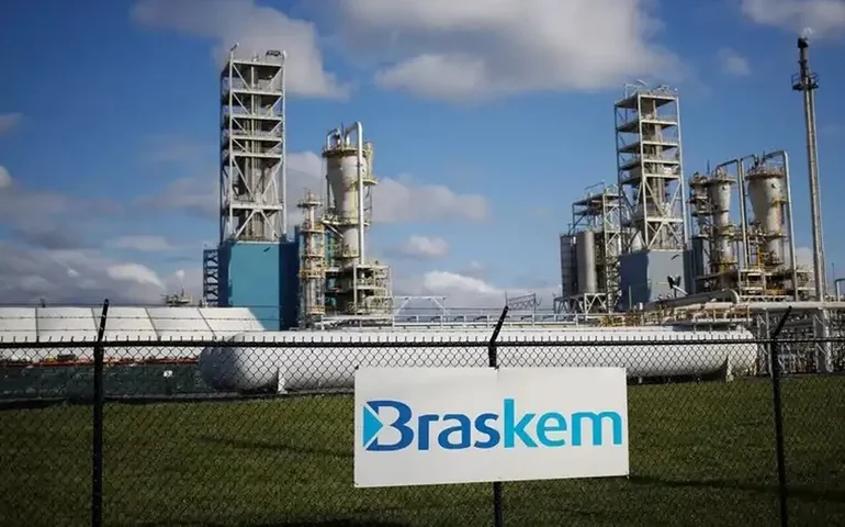Braskem cancela, a pedido da Petrobras, AGE que votaria troca de membro do conselho
