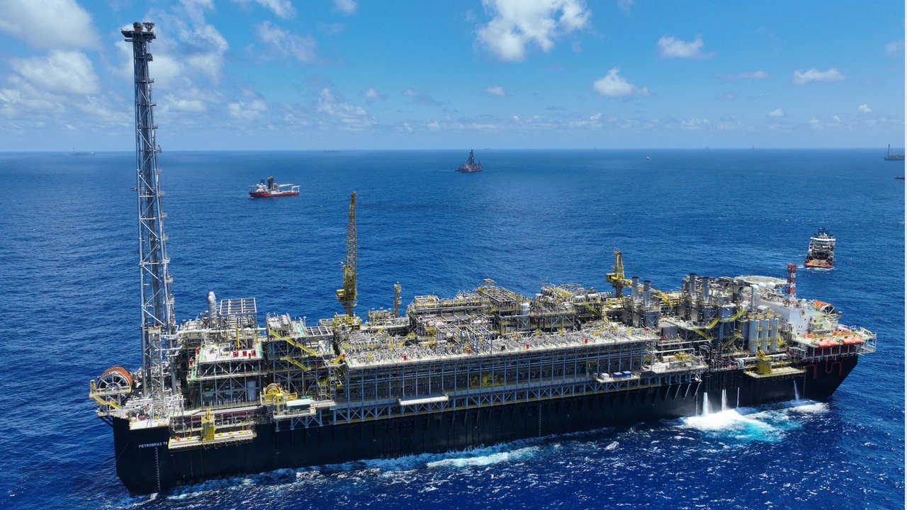 Justiça Federal suspende imposto de exportação de 12% sobre petróleo