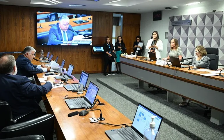 CDH rejeita sugestões sobre uso de fundos para pandemia e valorização de profissionais de segurança