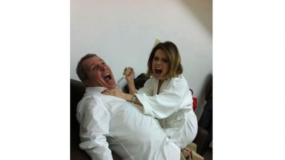 Sandy 'ataca' Daniel Filho no Projac