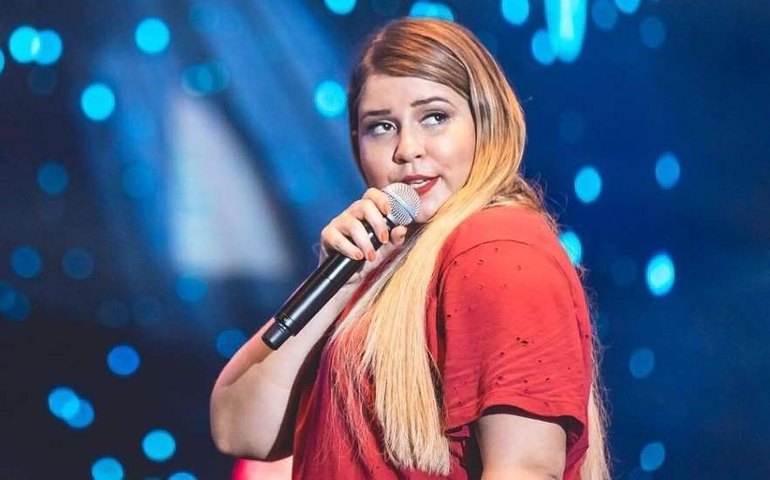 Marília Mendonça fatura R$ 10 mi por mês