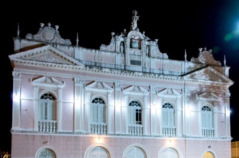 Teatro Deodoro completa 107 anos com vasta programação cultural