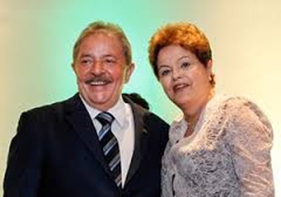 Dilma e Lula se reúnem para falar de reforma ministerial