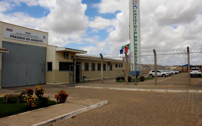 Reeducandos do Presídio do Agreste concluem cursos profissionalizantes e superior