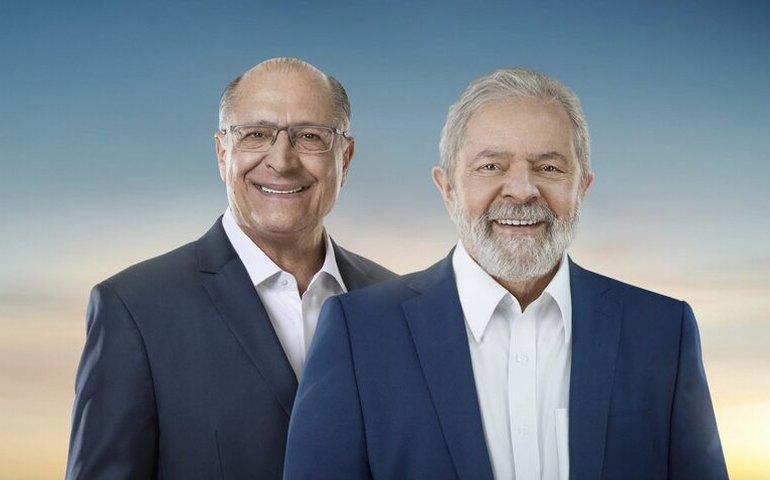 Por unanimidade, TSE aprova contas da campanha de Lula e Alckmin