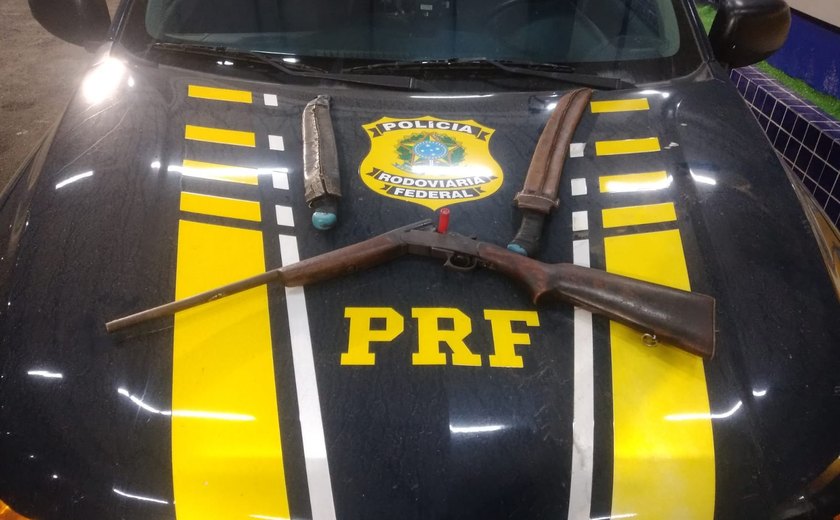 Motorista embriagado e portando arma branca é preso pela PRF em São Miguel dos Campos/AL