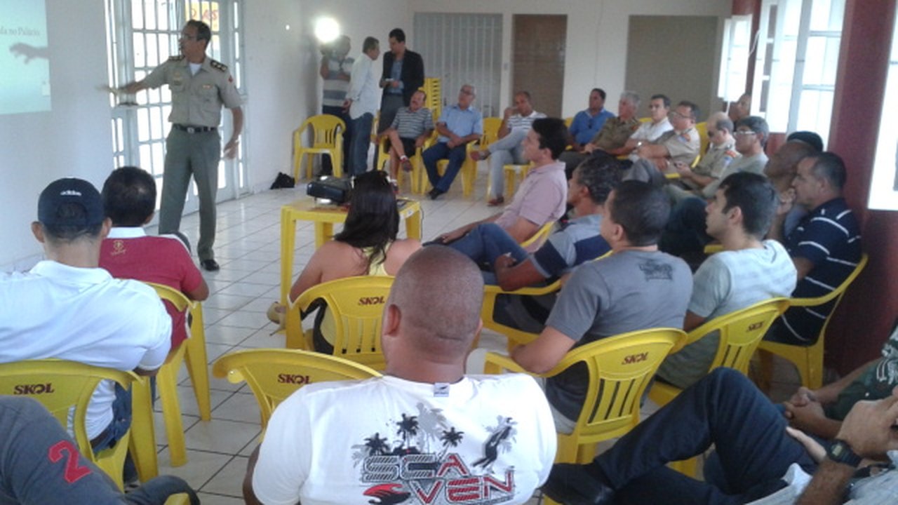 Militares realizam assembleia para discutir cobranças ao Governo