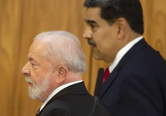 Maduro procurou o Brasil e está sendo organizado telefonema com Lula 