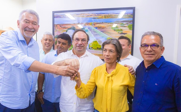 Prefeito Luciano Barbosa e deputado federal Paulão  fortalecem atividades agrícolas