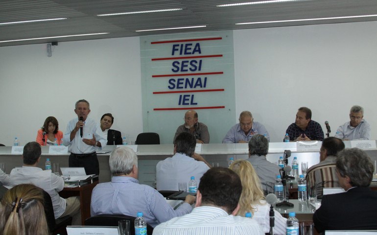 Empresários sabatinam candidato Biu de Lira