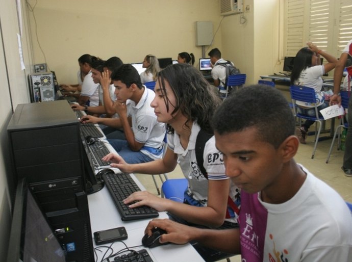 Alunos têm até hoje(20) para se inscrever em simulado do Enem online