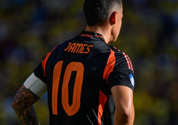 Colômbia goleia Panamá, com gol e assistências de James Rodríguez, e vai à semi na Copa América