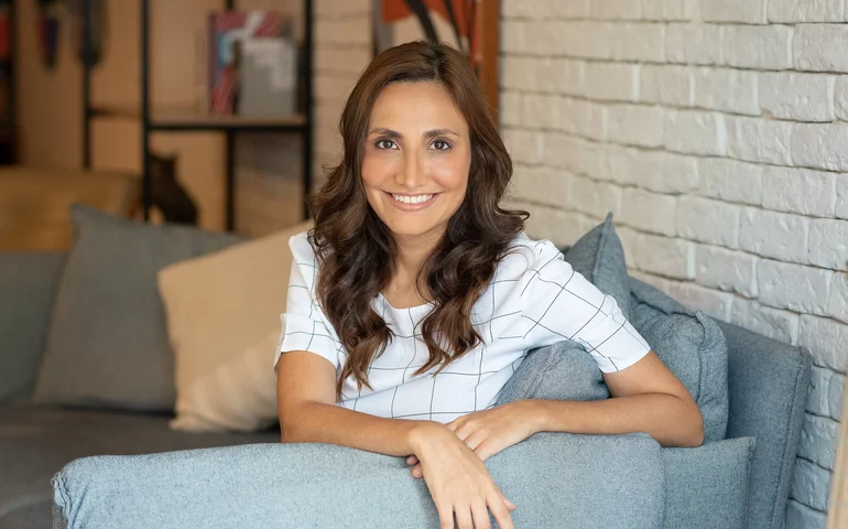 No Dia Mundial do Livro (23 de abril), conheça Flávia Iriarte: a editora que formou 8 mil escritores agora estreia no romance