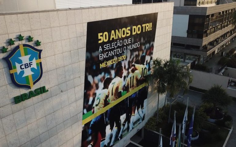 CBF confirma ruptura de ligamento cruzado anterior de joelho de Neymar