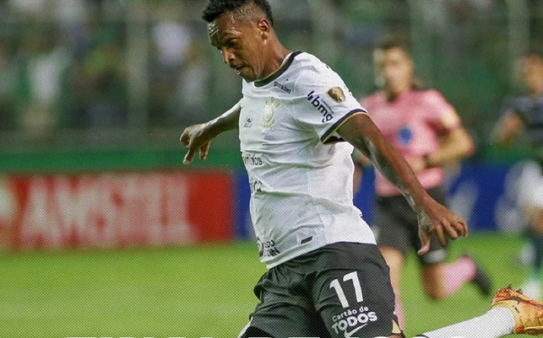 Com dores no joelho, Jô desfalca Corinthians contra o Red Bull Bragantino