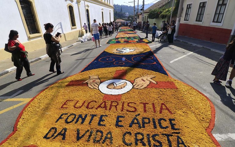 Além dos tapetes: Rio tem festival de corridas no Corpus Christi