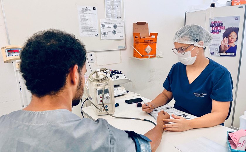 Agosto Azul: Médico do Hospital Dr. Ib Gatto Falcão reforça prevenção e cuidado com a saúde do homem