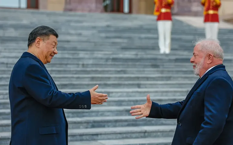 Brasil e China firmam 37 atos durante visita de Xi Jinping a Lula; veja quais são