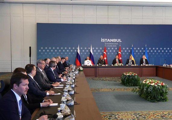 Análise: Moscou e Kiev avançam em questões humanitárias, mas Europa se arma para lutar contra Rússia