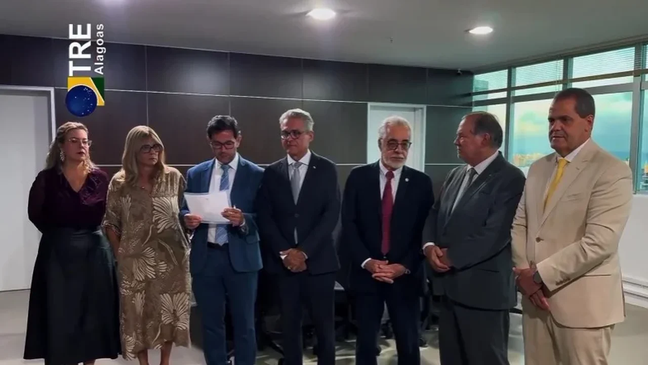 TRE empossa novos ouvidores eleitorais e reforça transparência