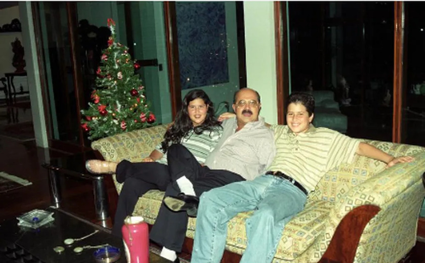 Filha de PC Farias quer mostrar 'outro lado' do pai em duas novas produções