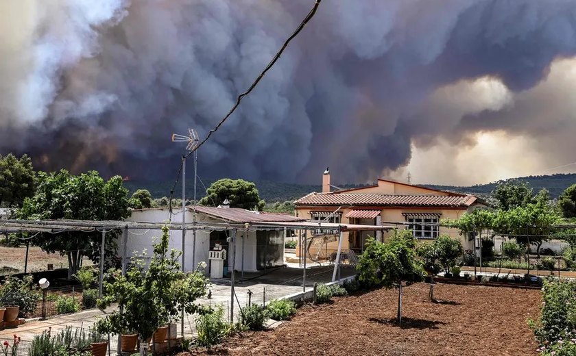 Grécia em alerta para calor intenso, que também avança nos EUA