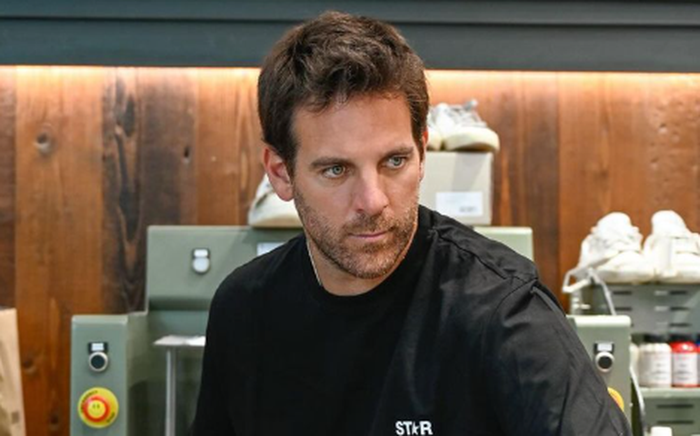 Del Potro revela sofrimento e novas cirurgias e cogita prótese após jogos de despedida