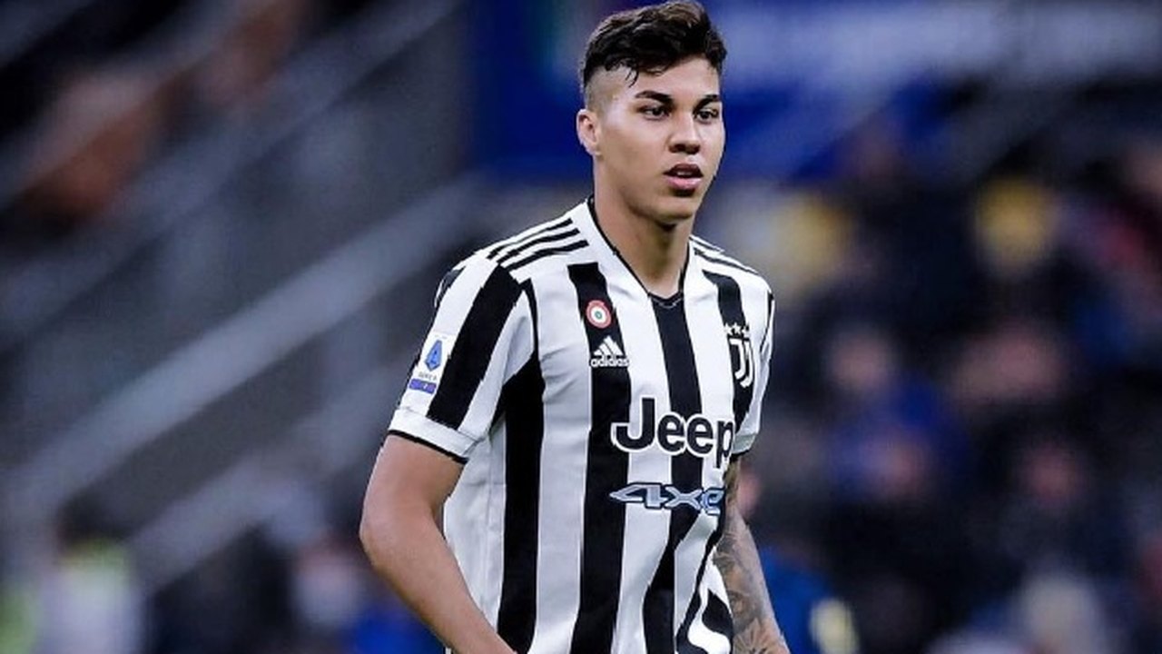 Kaio Jorge volta a jogar pela Juventus após 16 meses de grave lesão e marca três gols