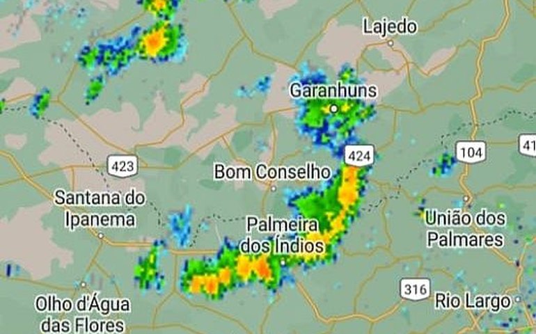 Alagoas tem alerta de chuvas com raios e ventos intensos no Agreste e Zona da Mata