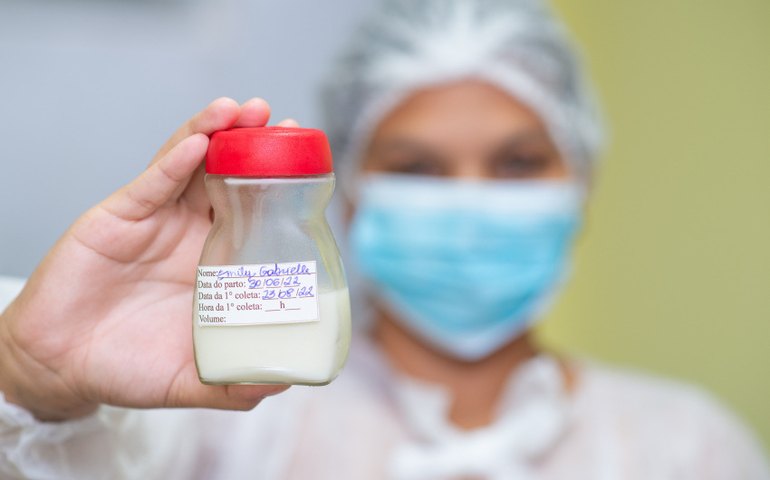 Saúde coleta mais de 500 litros de leite humano para bebês prematutos