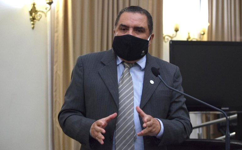 Inácio Loiola se posiciona contrário à privatização da Casal