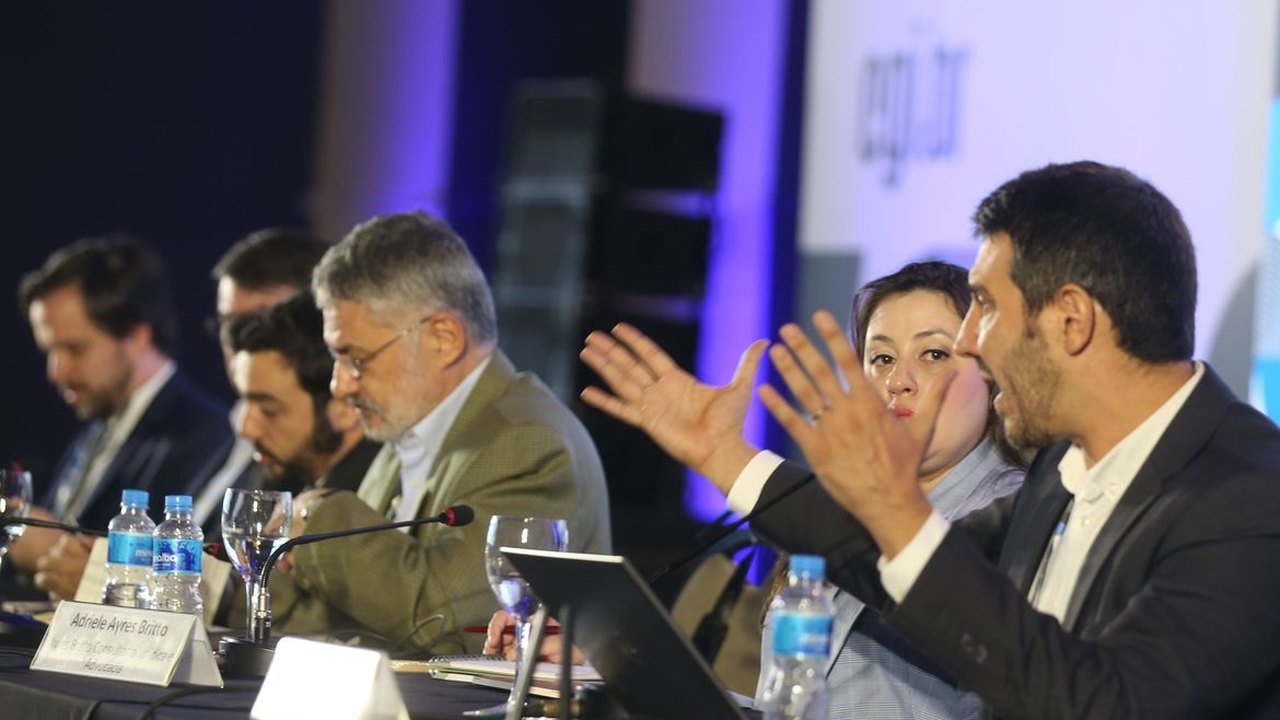 Comitê quer envolver sociedade em debate sobre regulação da internet