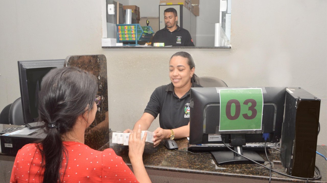 Assistência farmacêutica terá horário de atendimento alterado nesta sexta-feira (24)